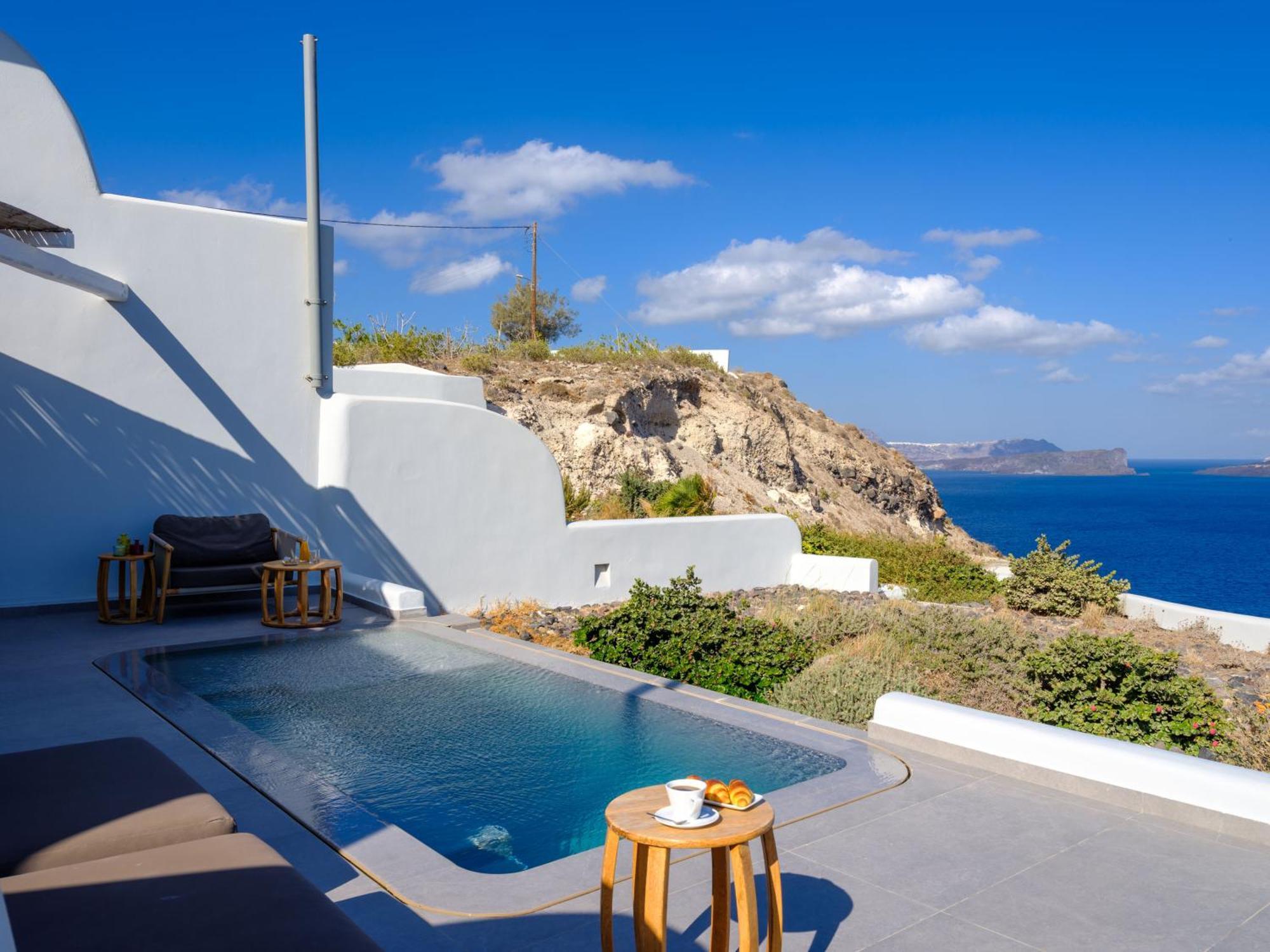 Neptune Luxury Suites Akrotírion Exterior foto