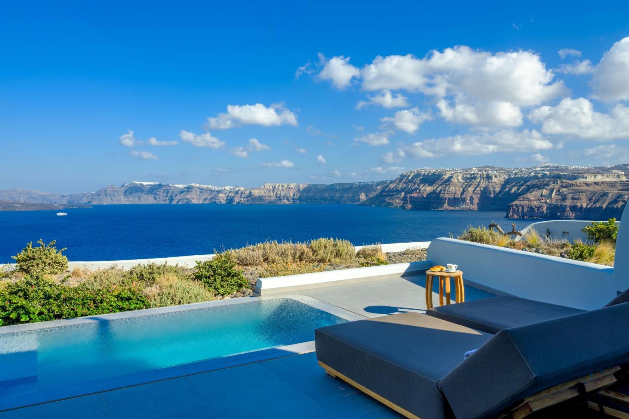 Neptune Luxury Suites Akrotírion Exterior foto