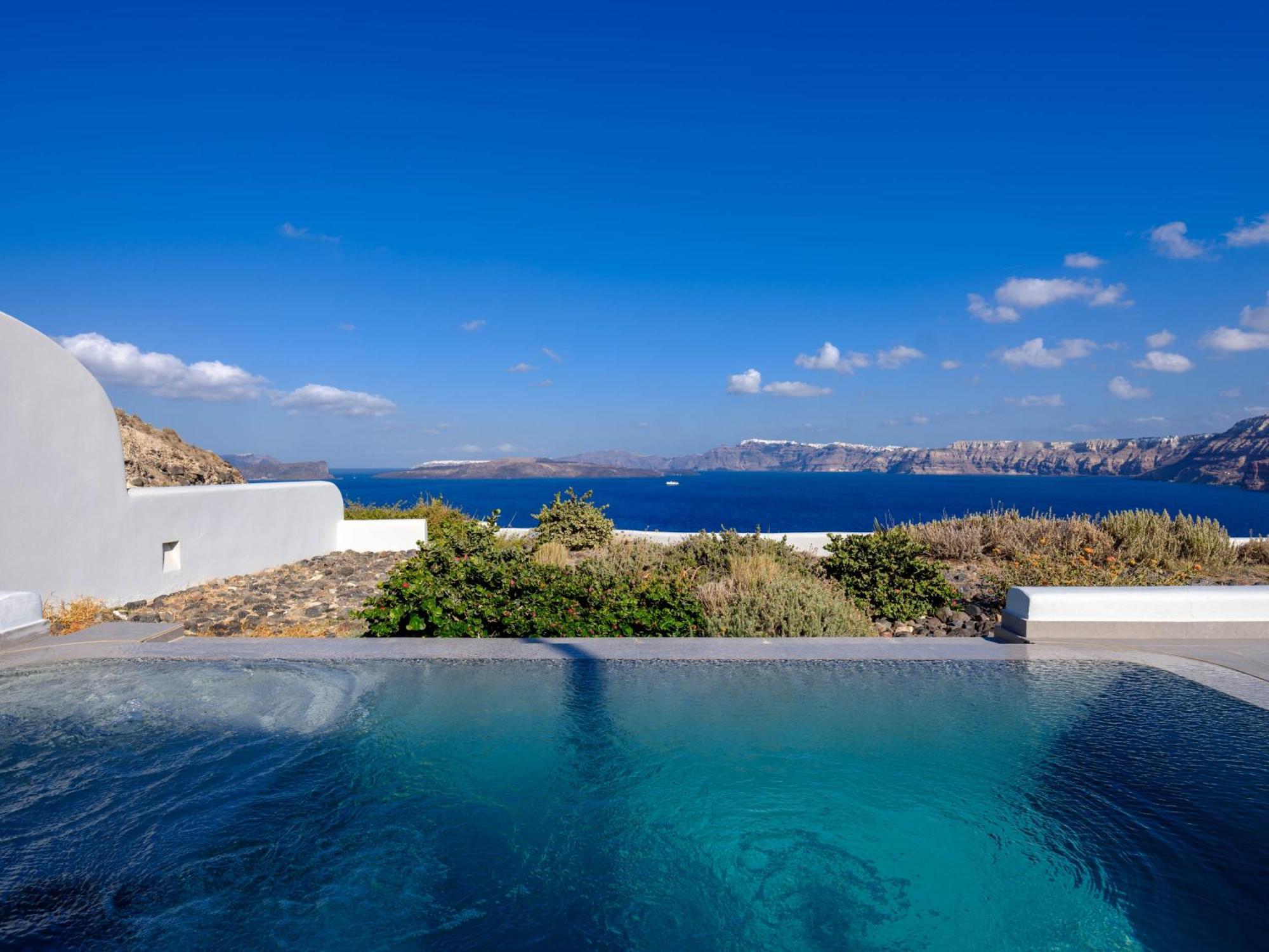 Neptune Luxury Suites Akrotírion Exterior foto